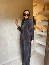 Black  satin plisse set