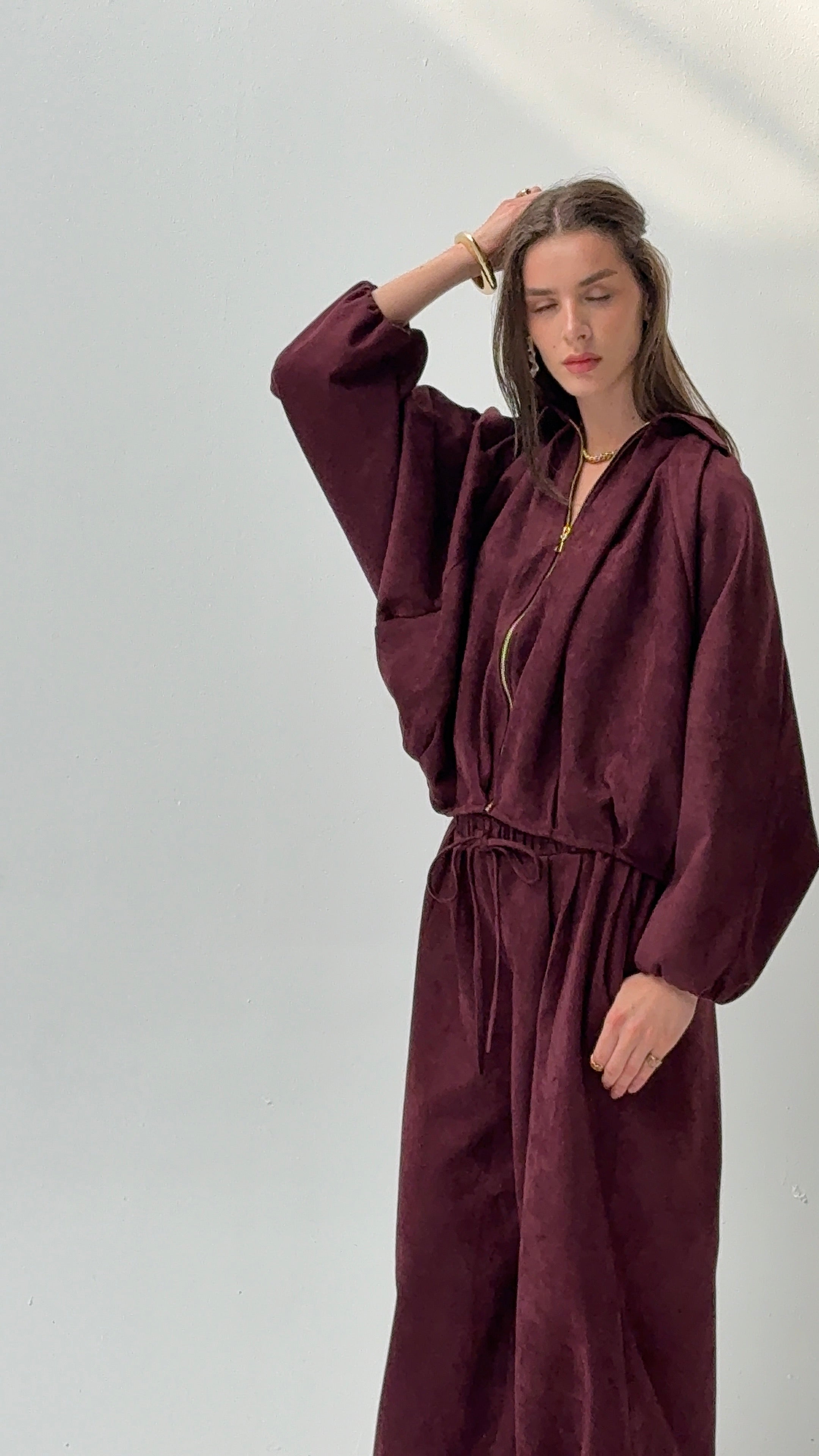 Burgundy suede ballon set