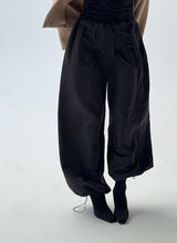 Black ballon waterproof pants