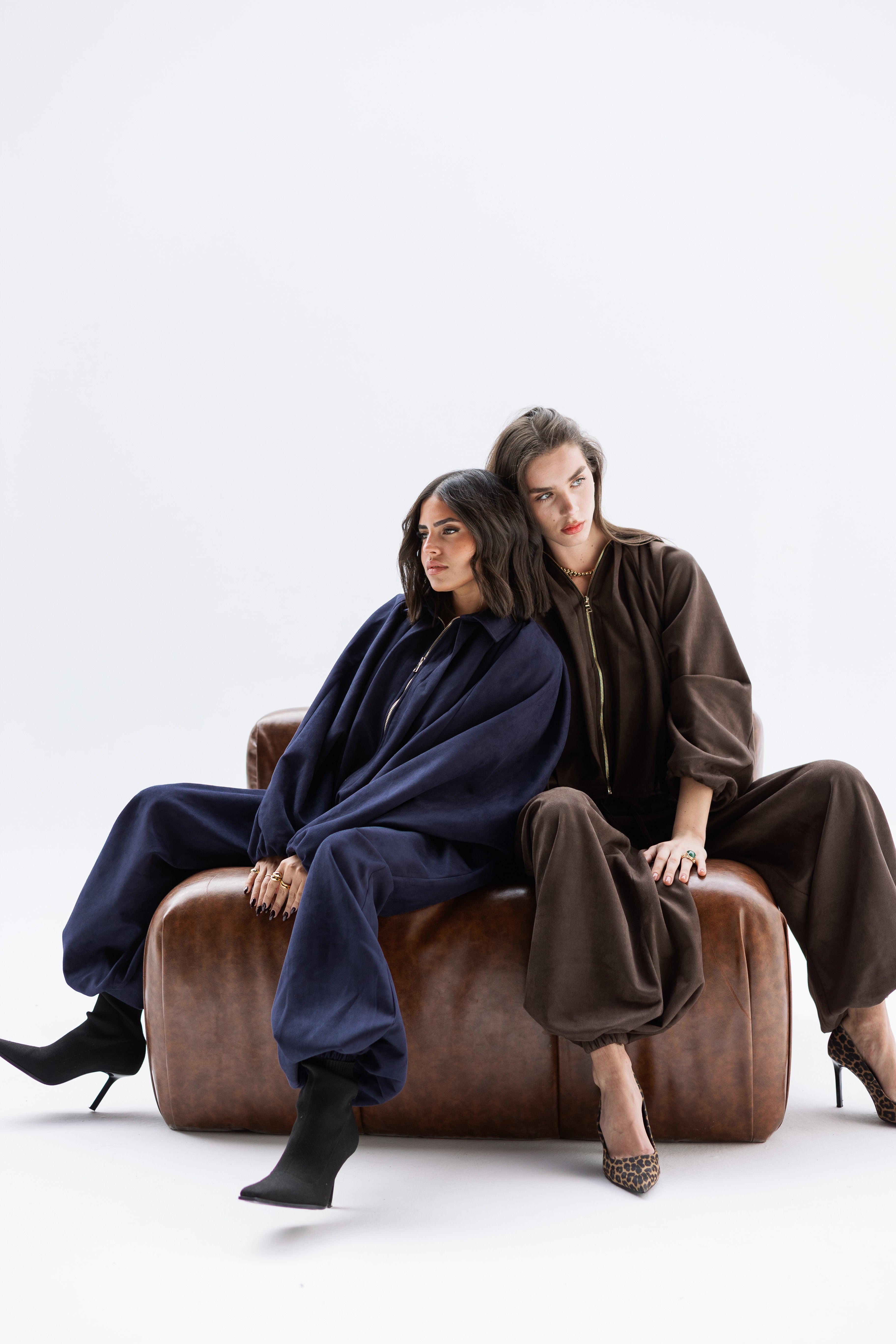 Navy blue suede ballon set