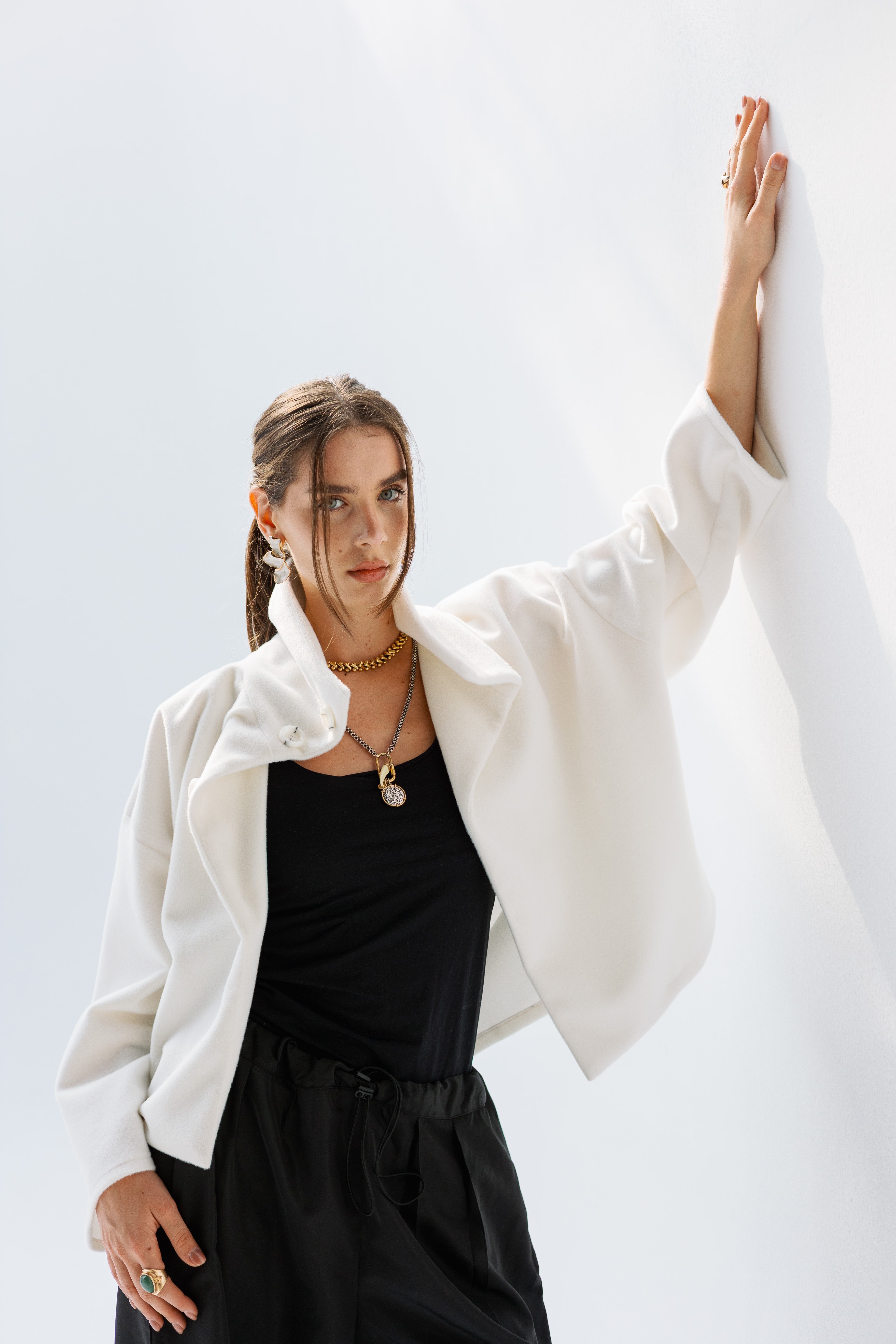 White High neck soft fur jacket