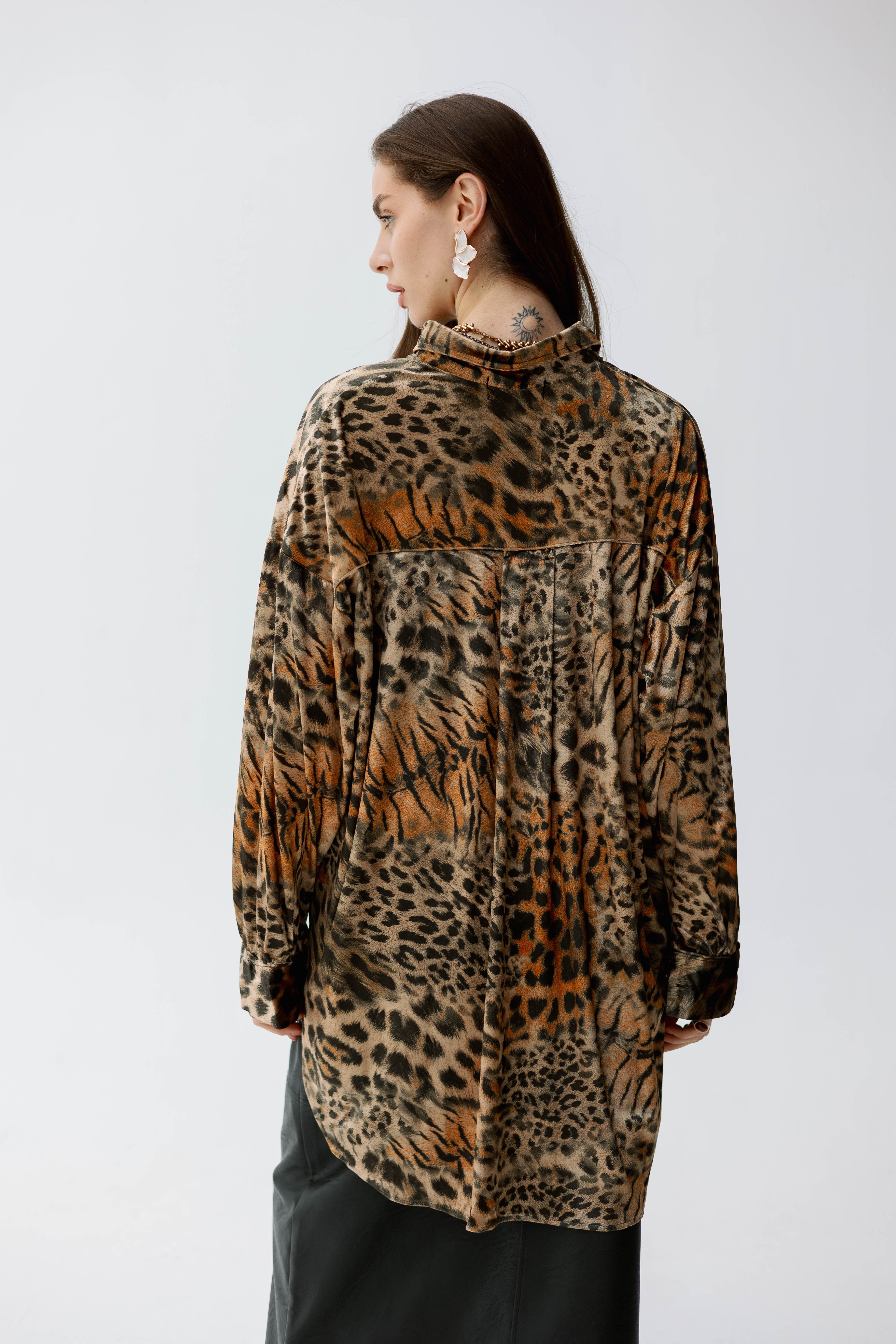 Velvet leopard shirt
