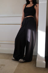 Black loose pants